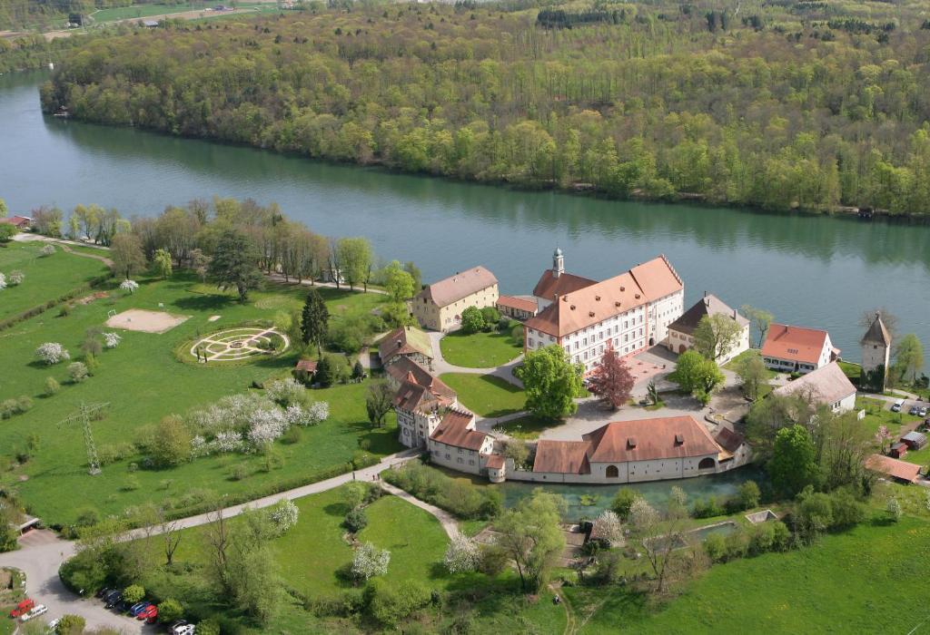 Schlosshotel Beuggen Karsau Exterior foto